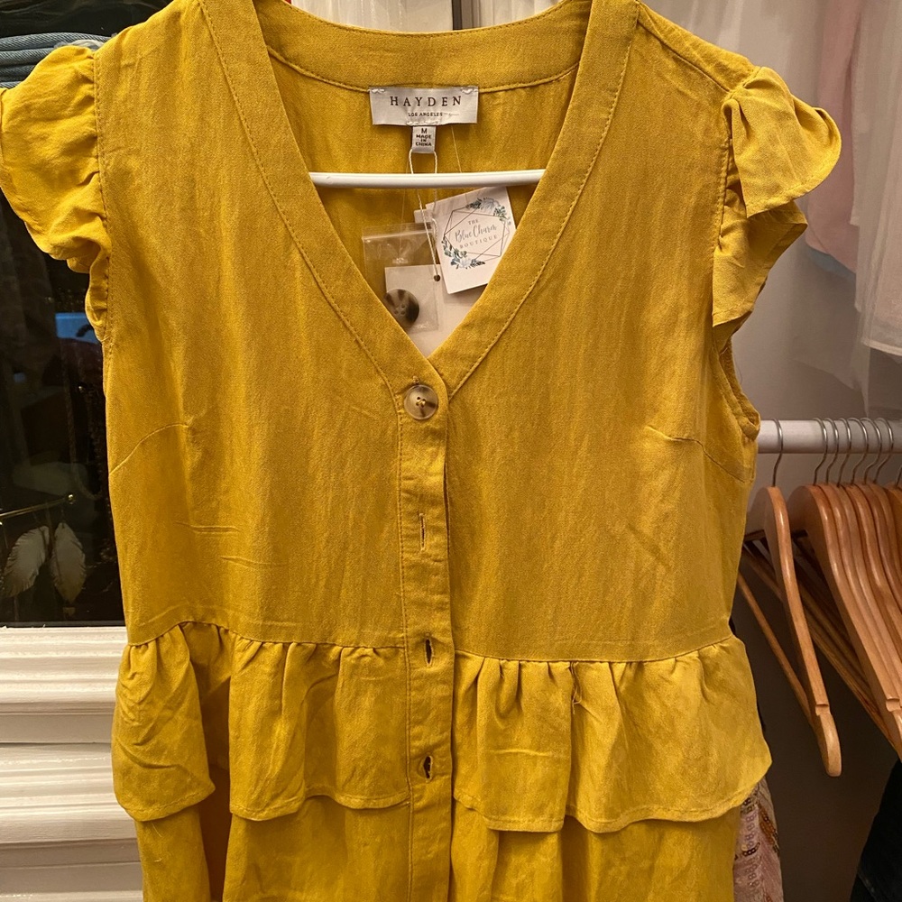 Hayden tiered ruffle top, button down